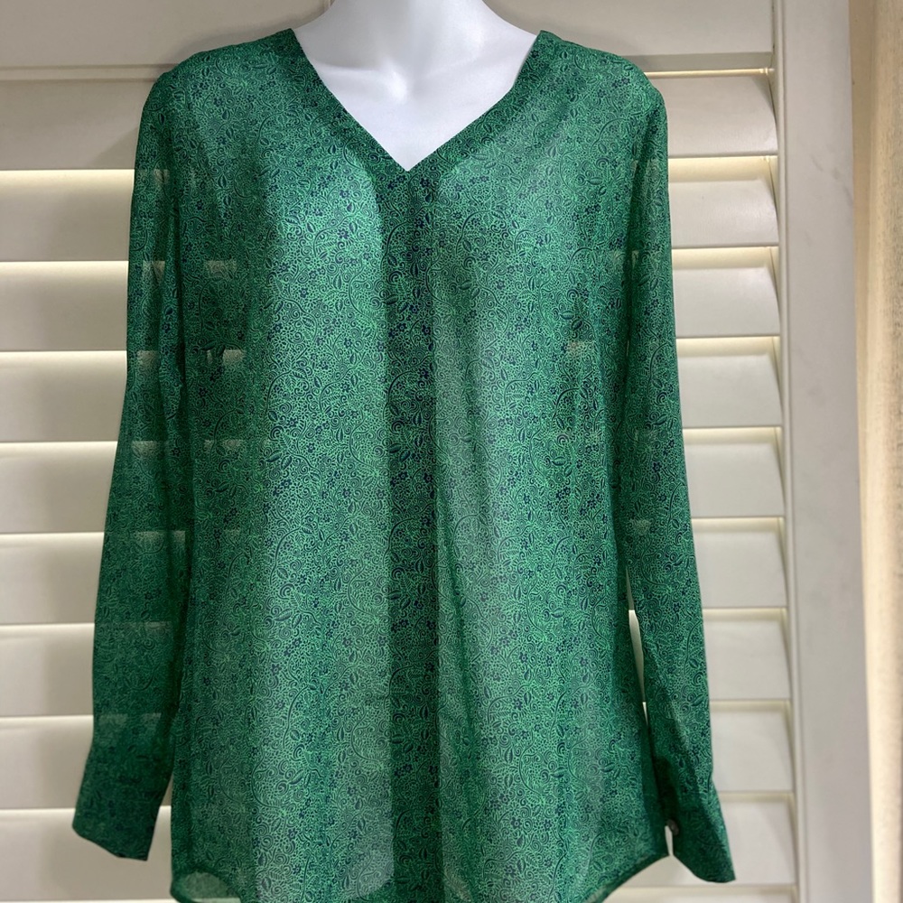 Bountiful Blouse - Picture 2 of 4